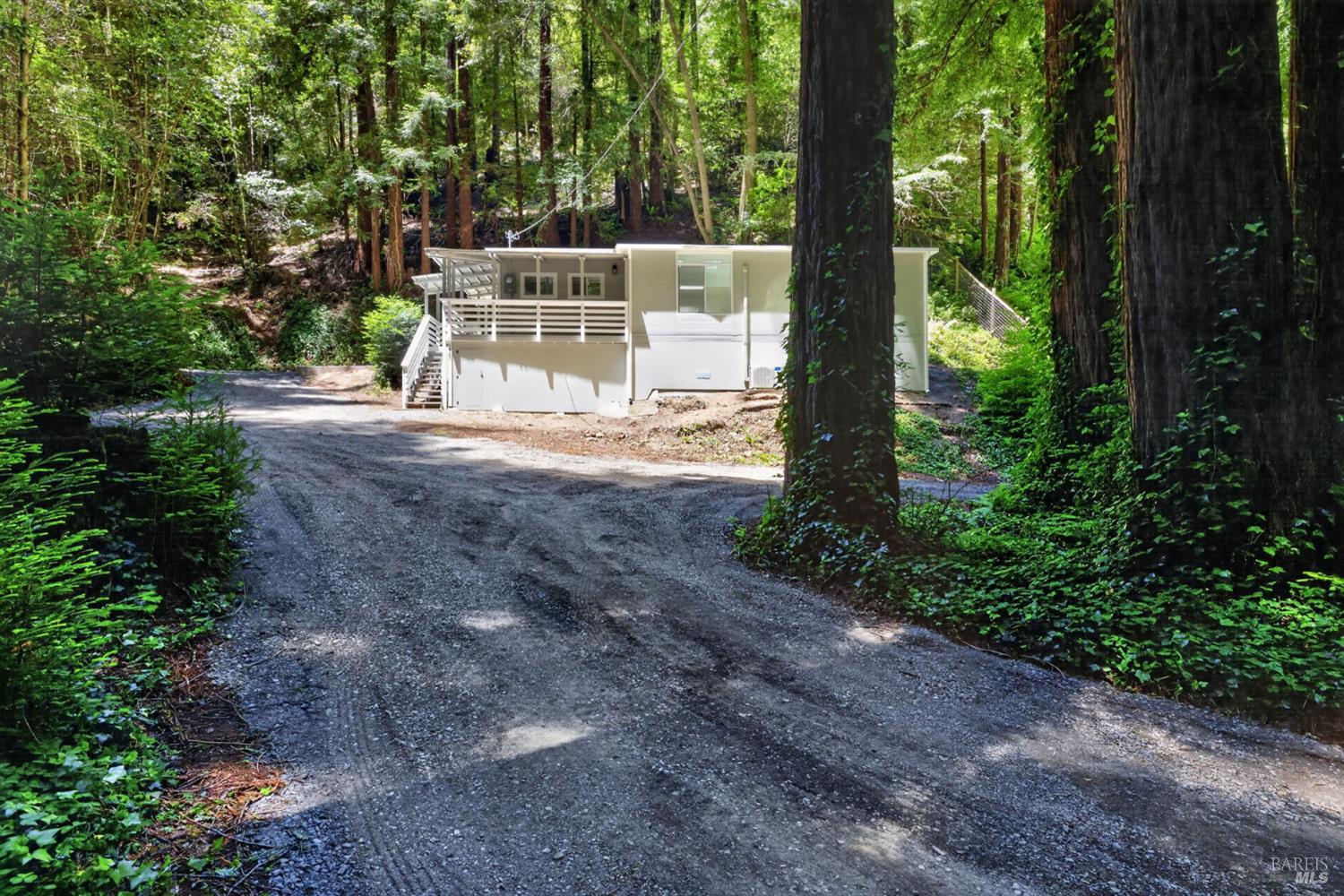 1585 Cazadero Highway