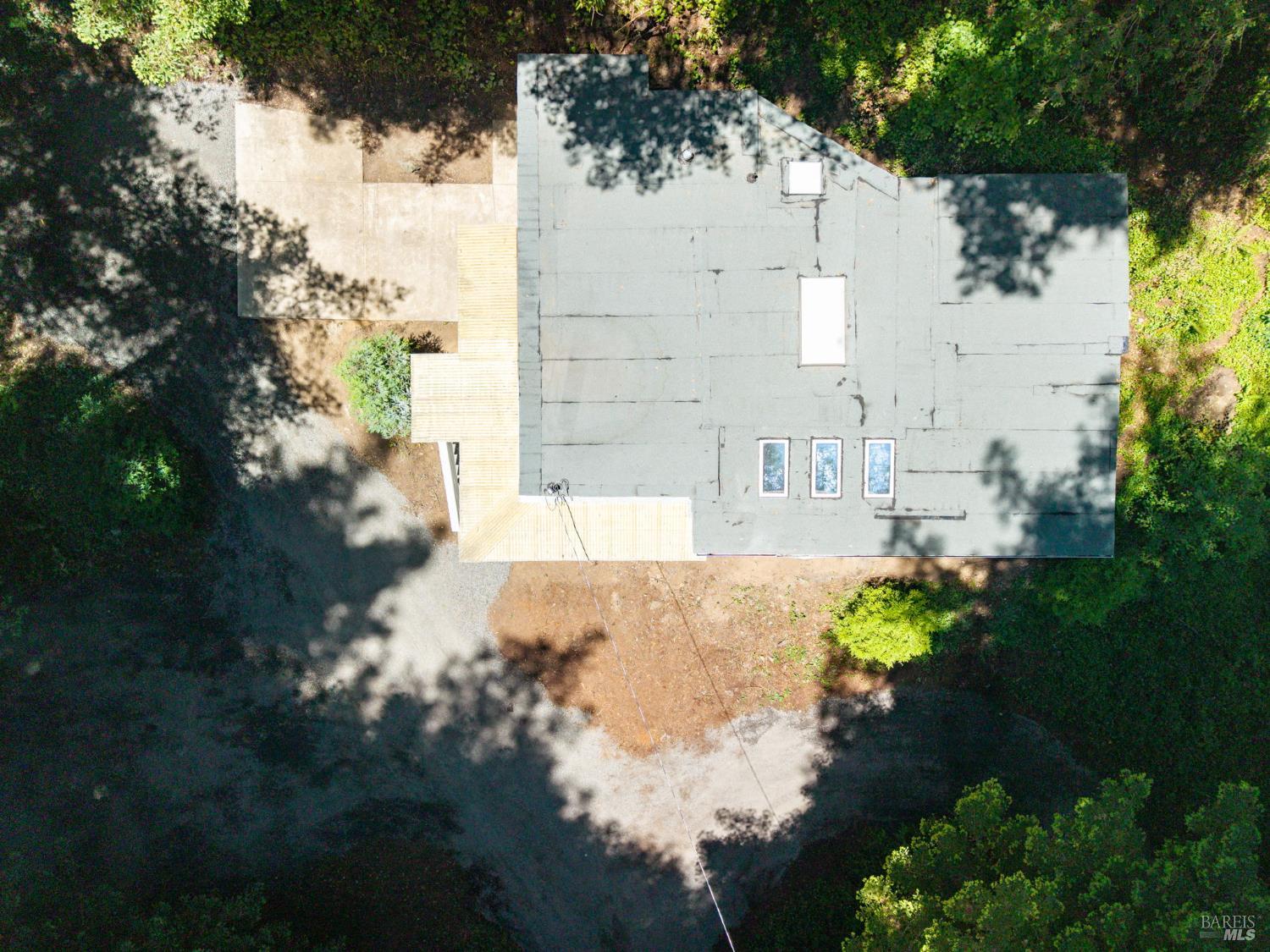 1585 Cazadero Highway