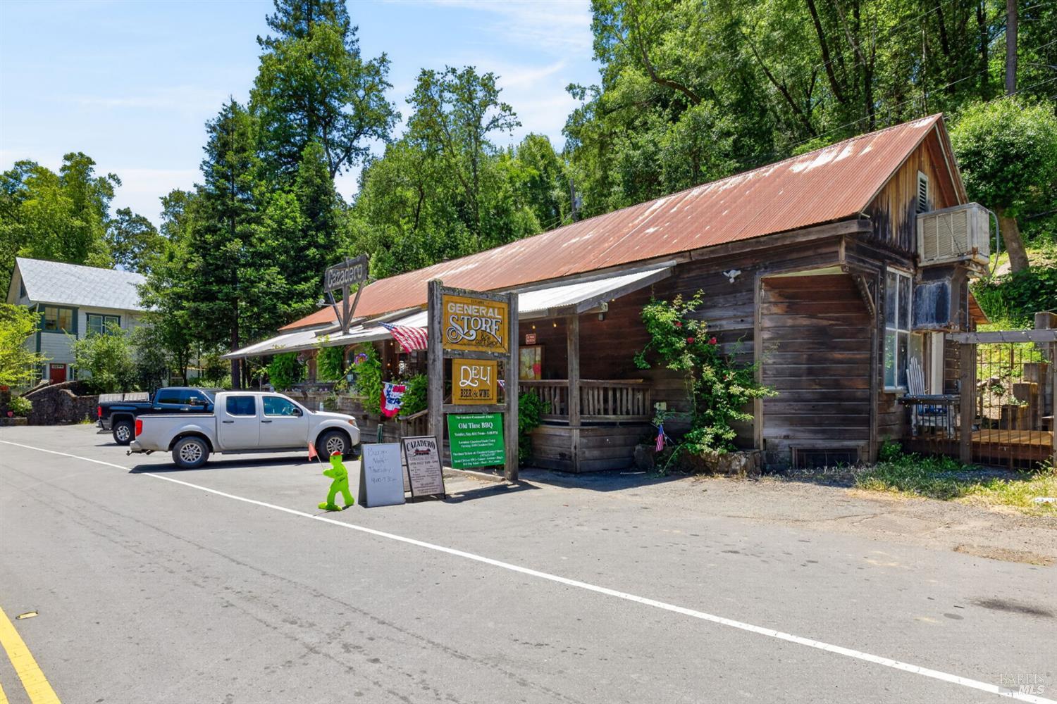 1585 Cazadero Highway