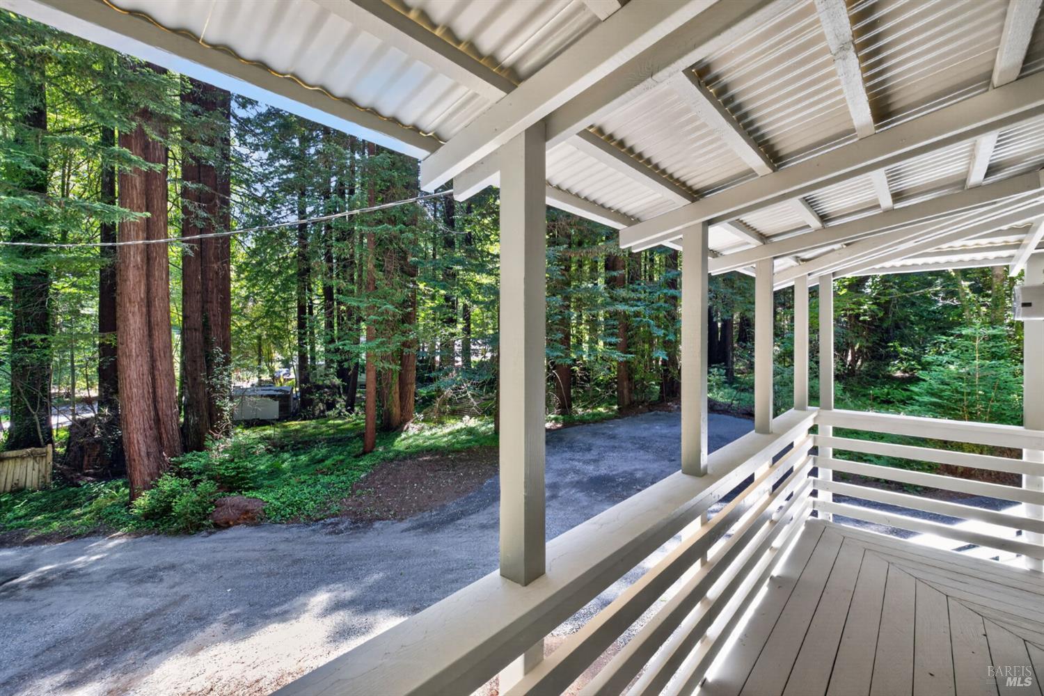 1585 Cazadero Highway