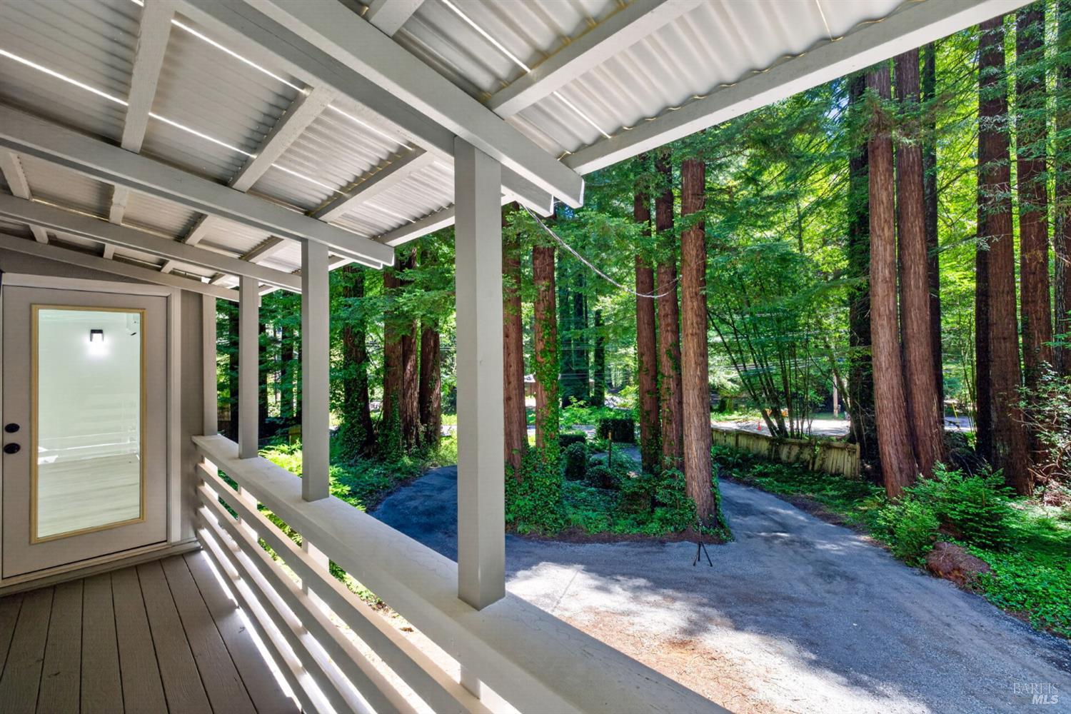 1585 Cazadero Highway