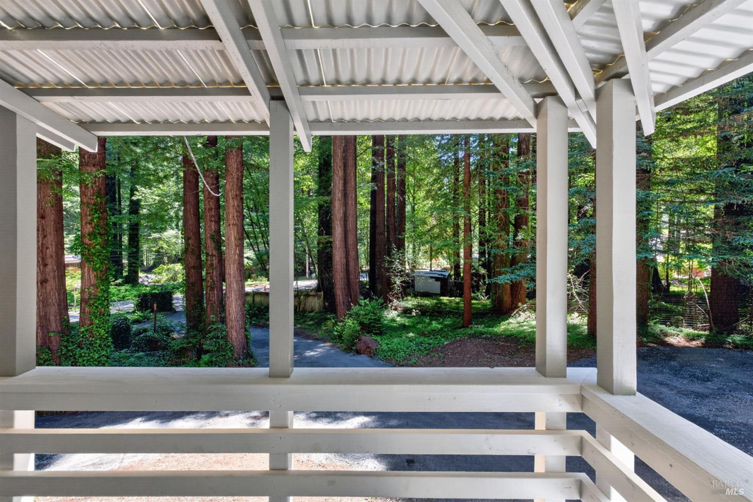 1585 Cazadero Highway
