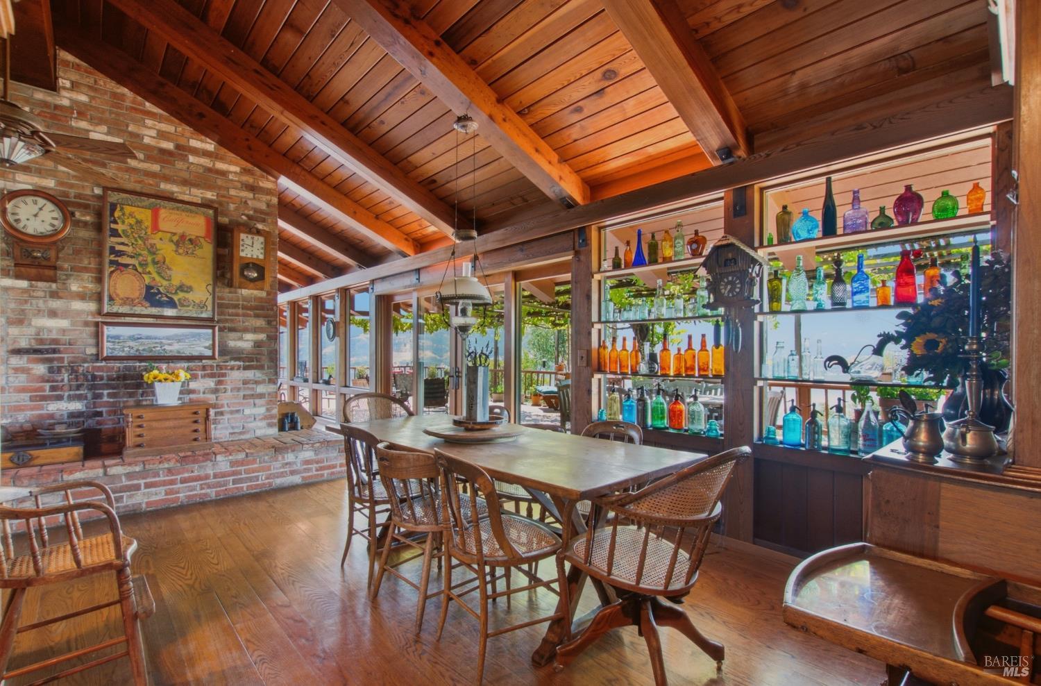 5301 Lake Ridge Drive