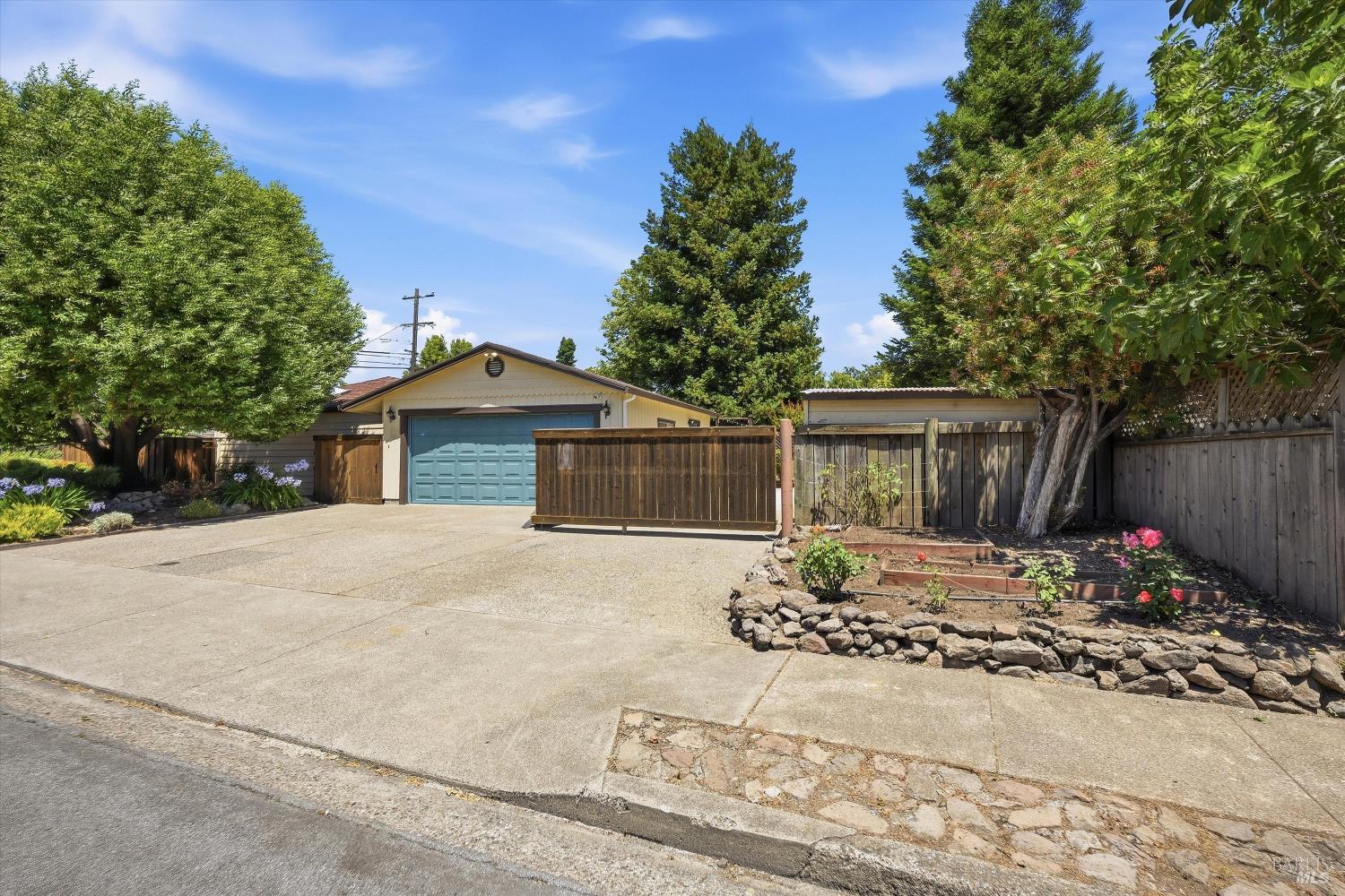 2006 Montgomery Drive