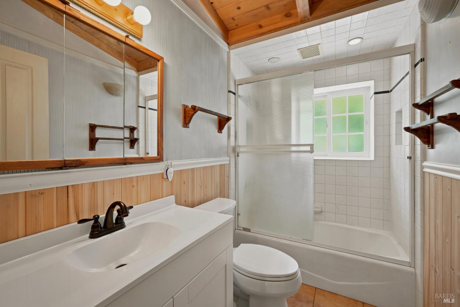 5565 Ca-12