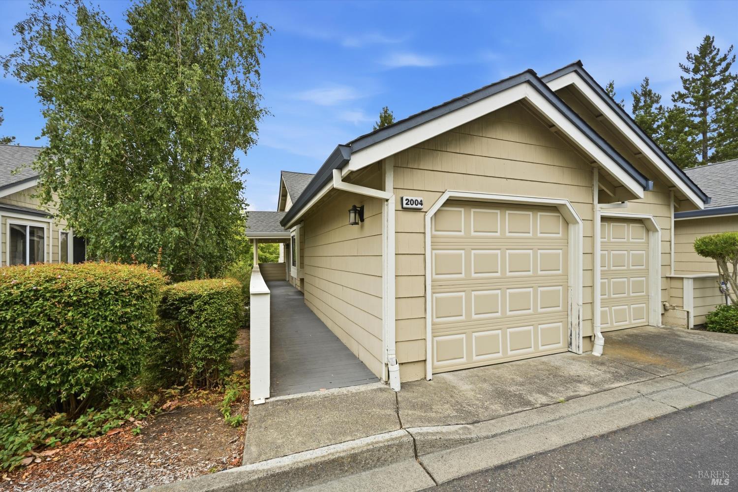 2004 Stonefield Lane