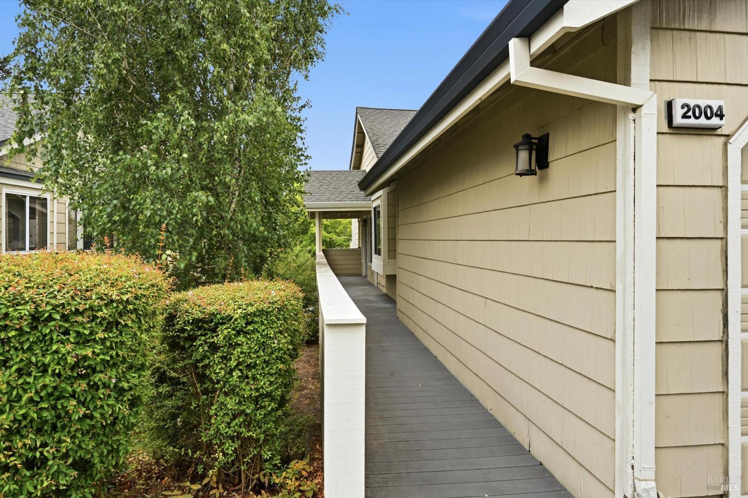 2004 Stonefield Lane