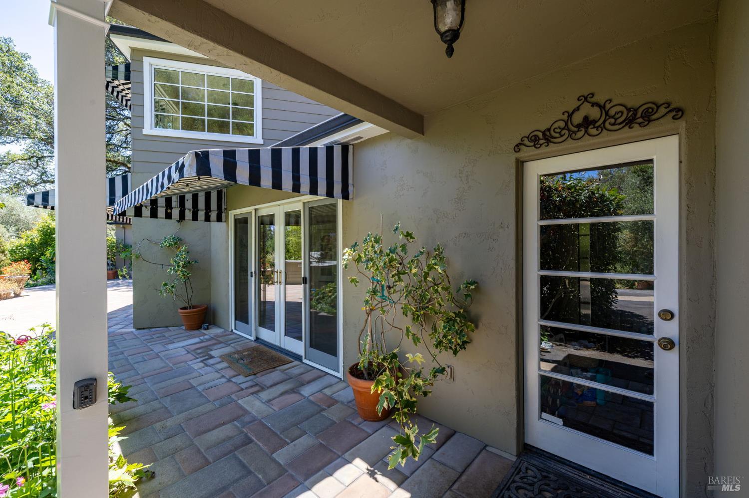 1431 Manzanita Avenue