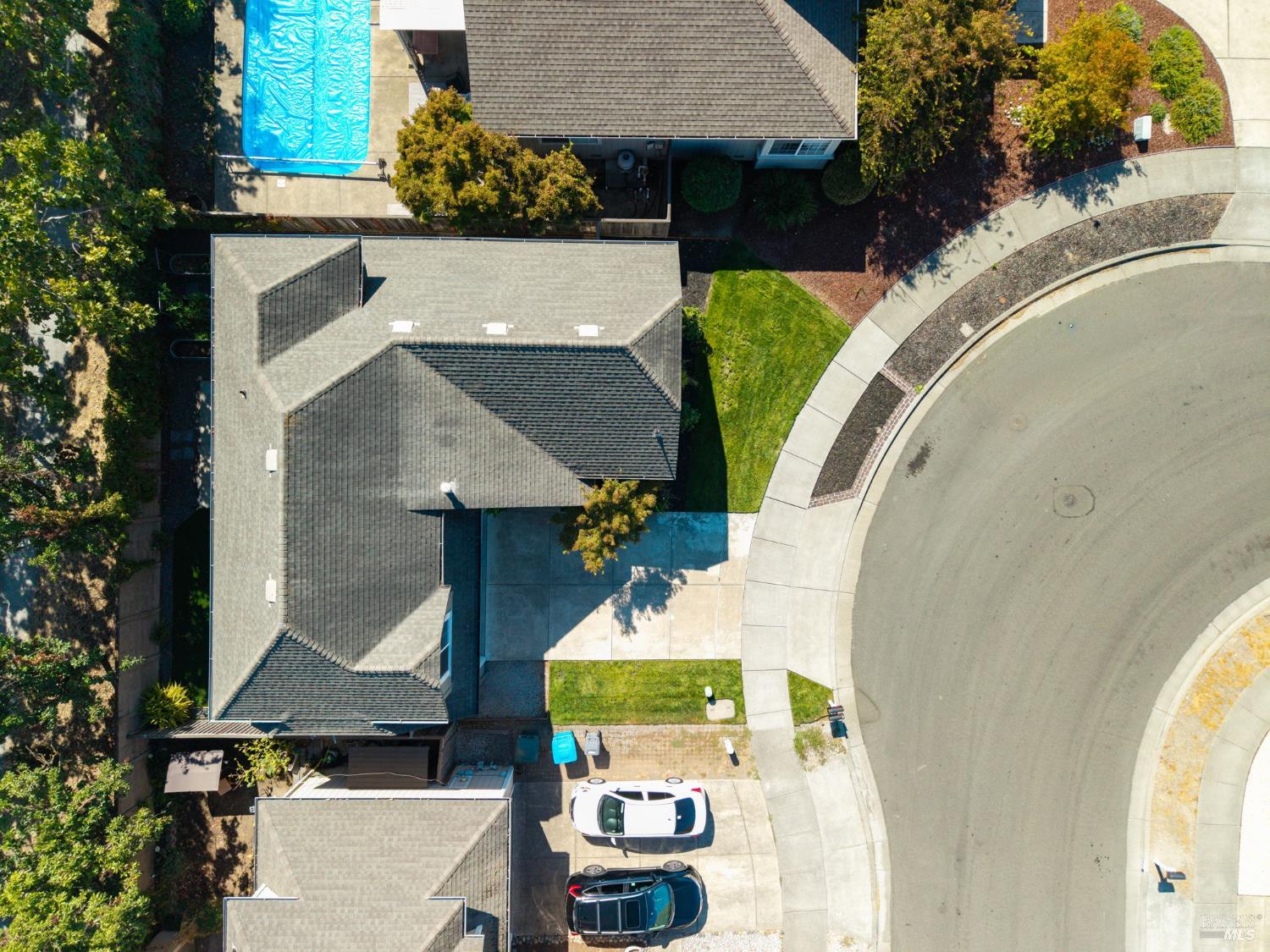 2038 Red Oak Circle