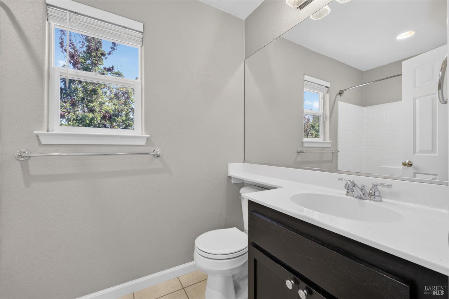 2038 Red Oak Circle