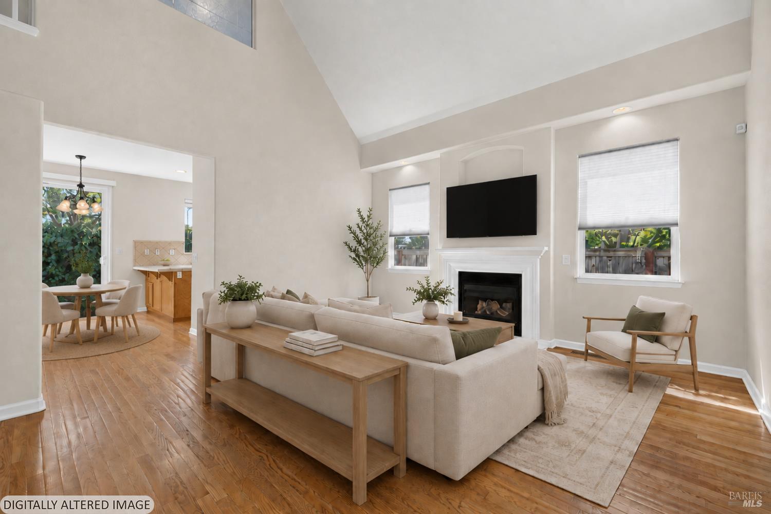 2038 Red Oak Circle