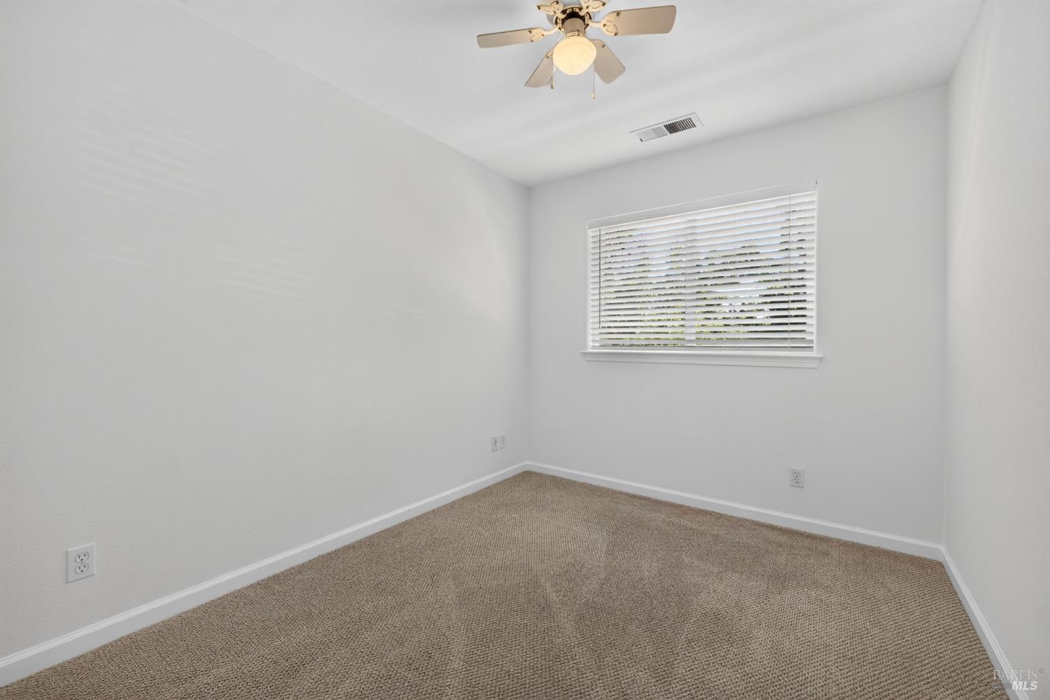 2038 Red Oak Circle