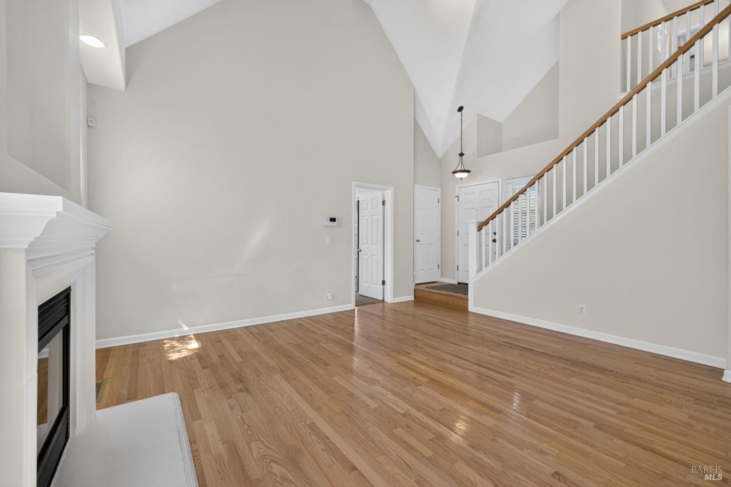 2038 Red Oak Circle