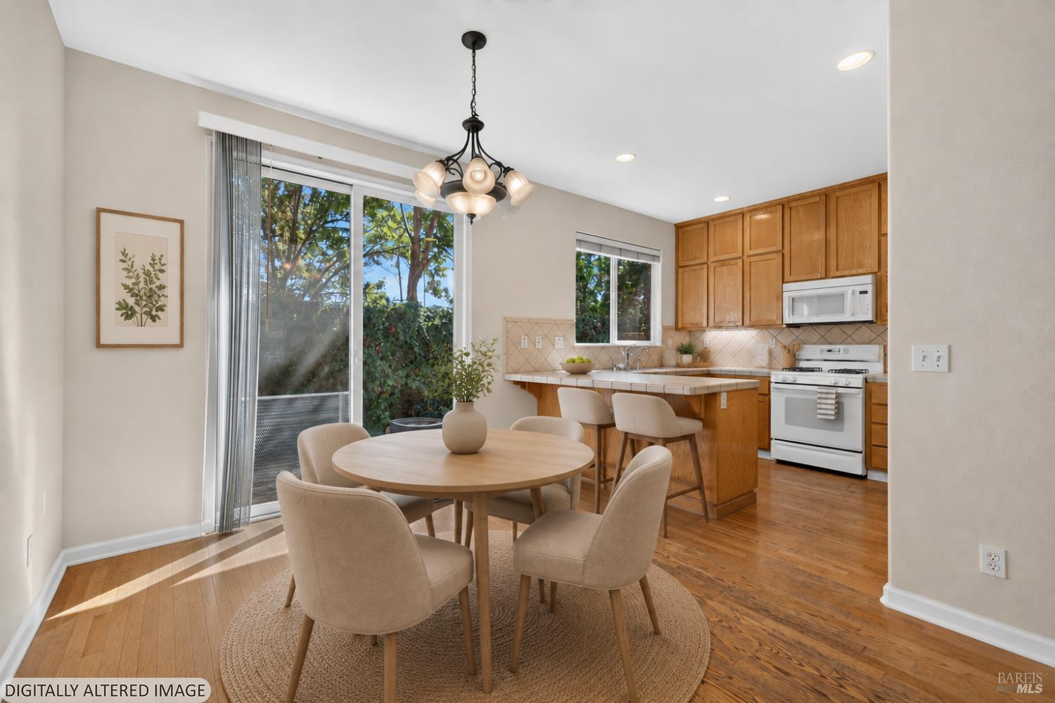 2038 Red Oak Circle