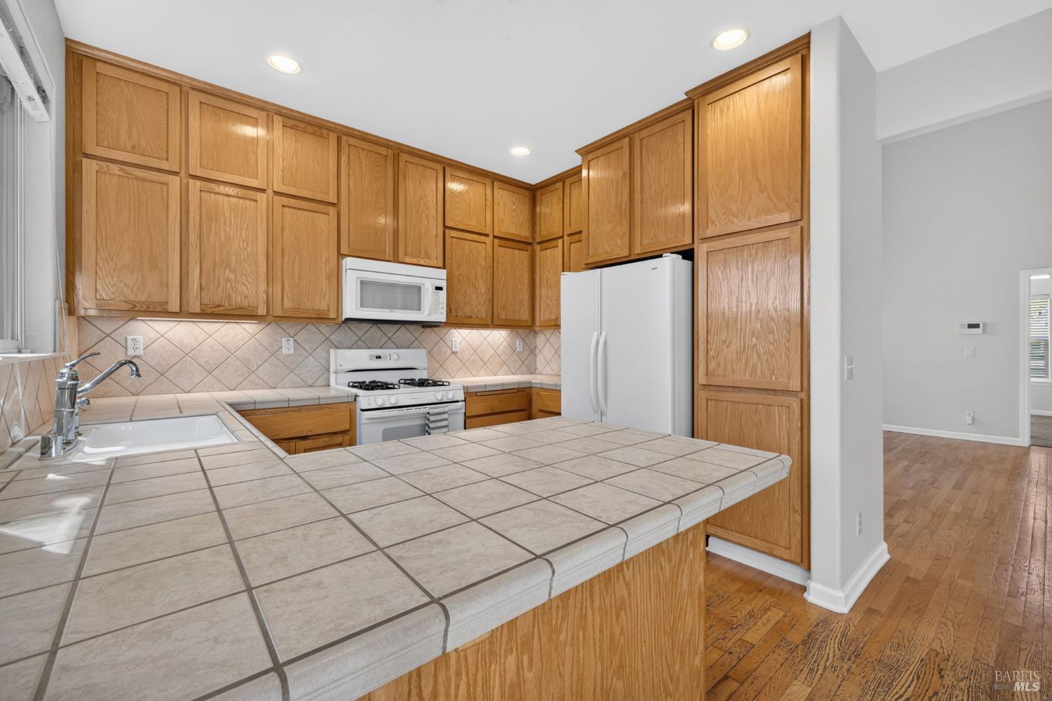 2038 Red Oak Circle