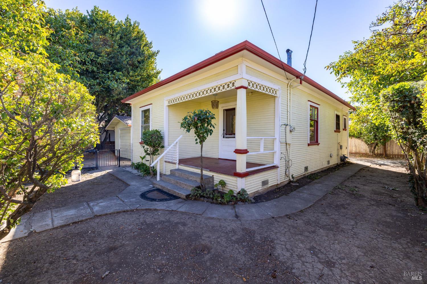 105 Garden Street Santa Rosa CA