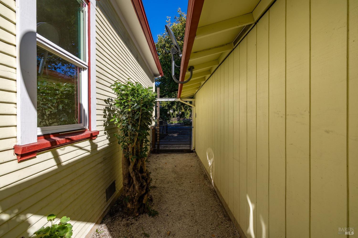 105 Garden Street