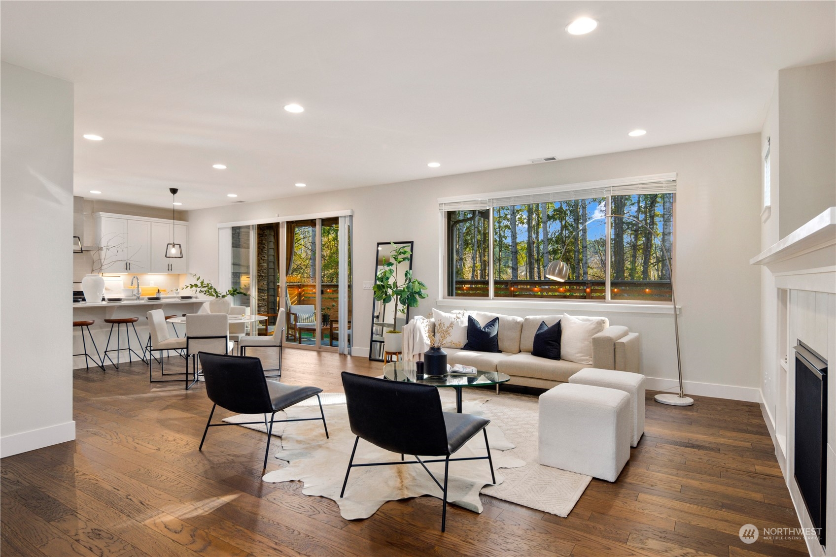 13343 Edmunds Parkway E