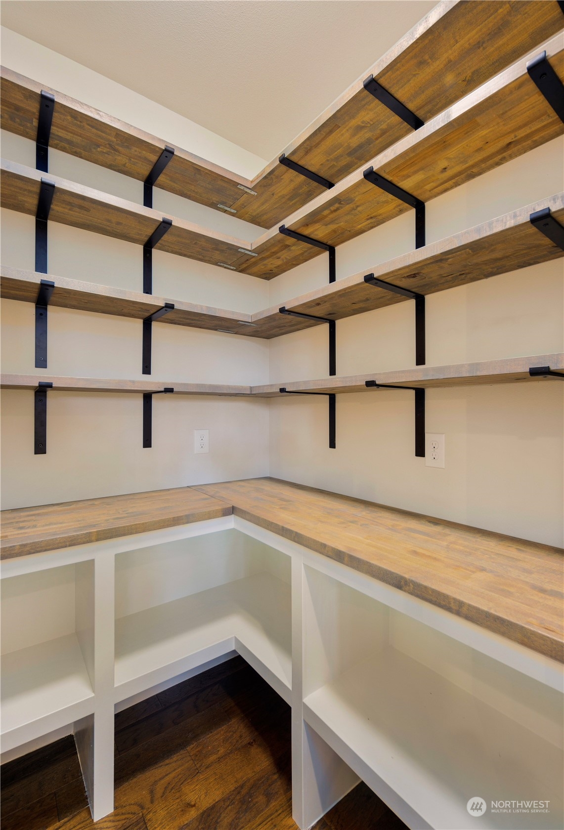 13343 Edmunds Parkway E