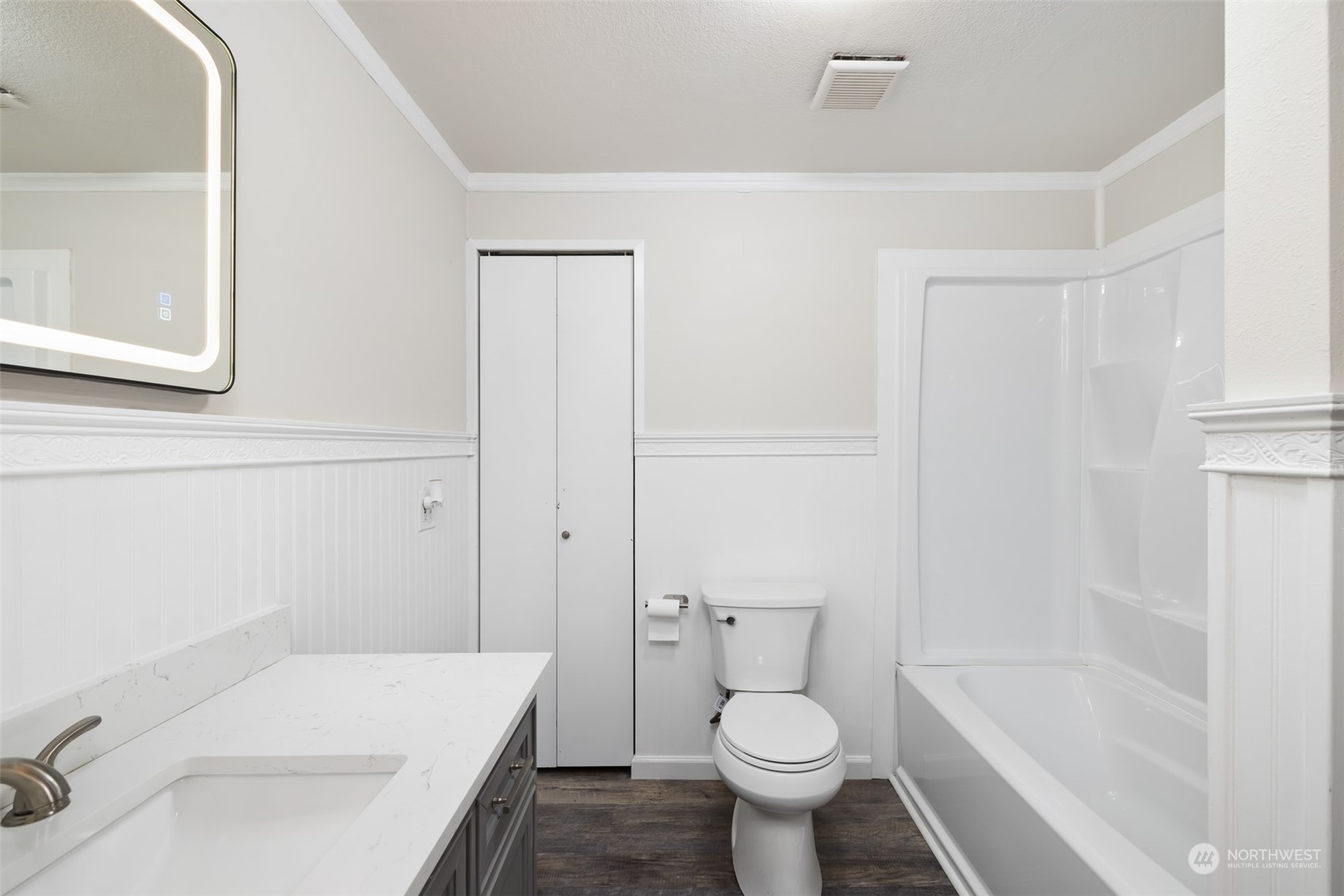 528 Farrington Road , -8600