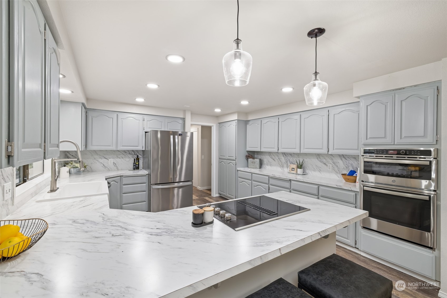 528 Farrington Road , -8600