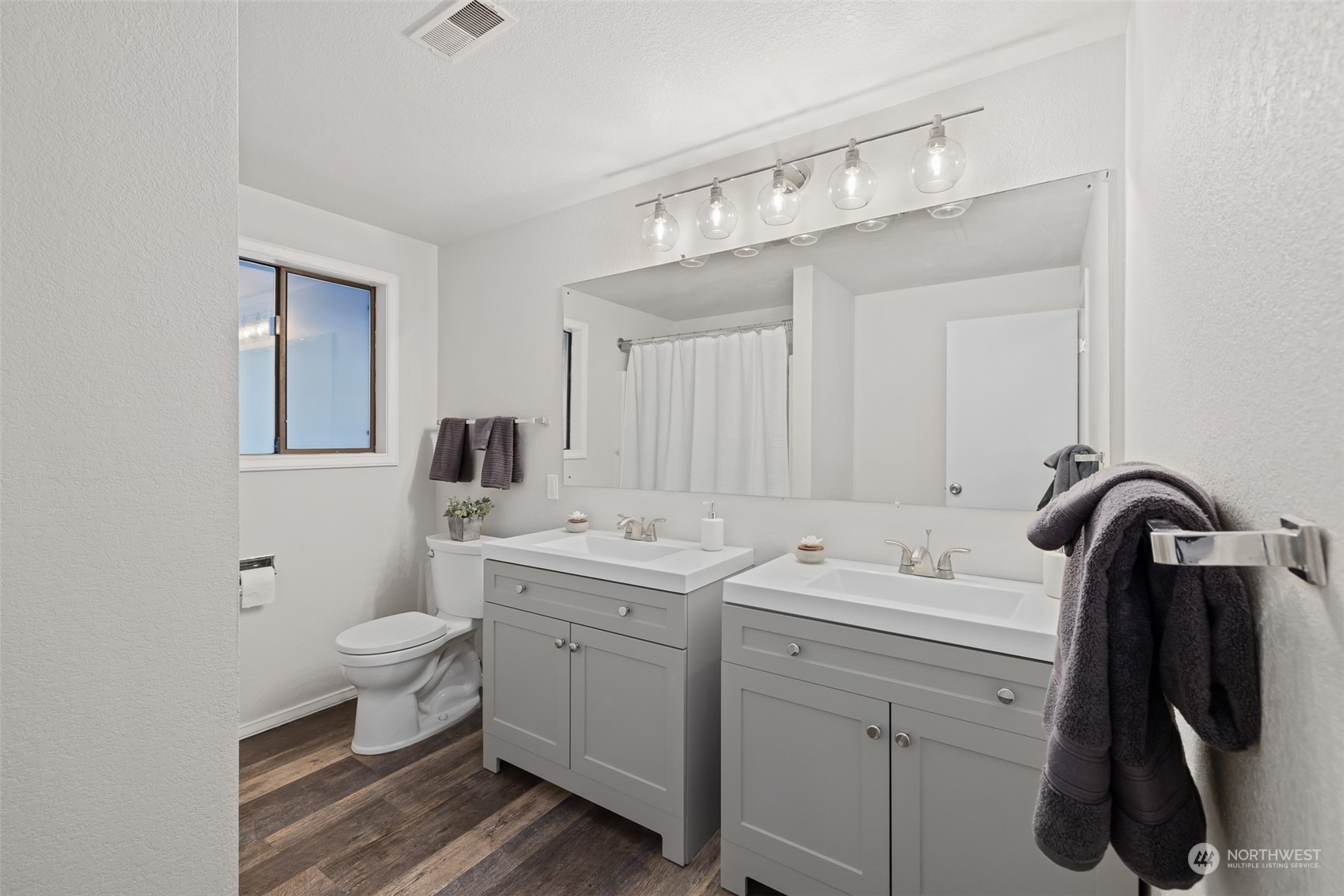 528 Farrington Road , -8600