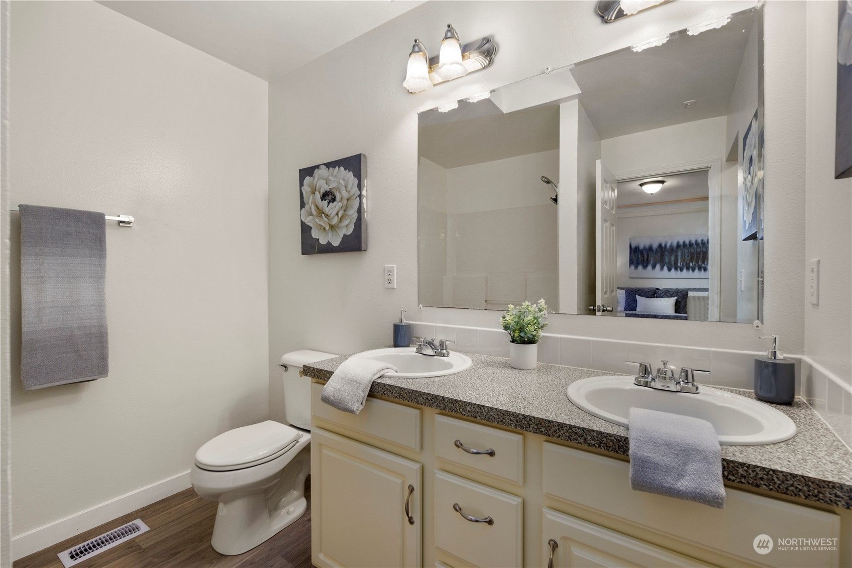 3013 S Madison Street