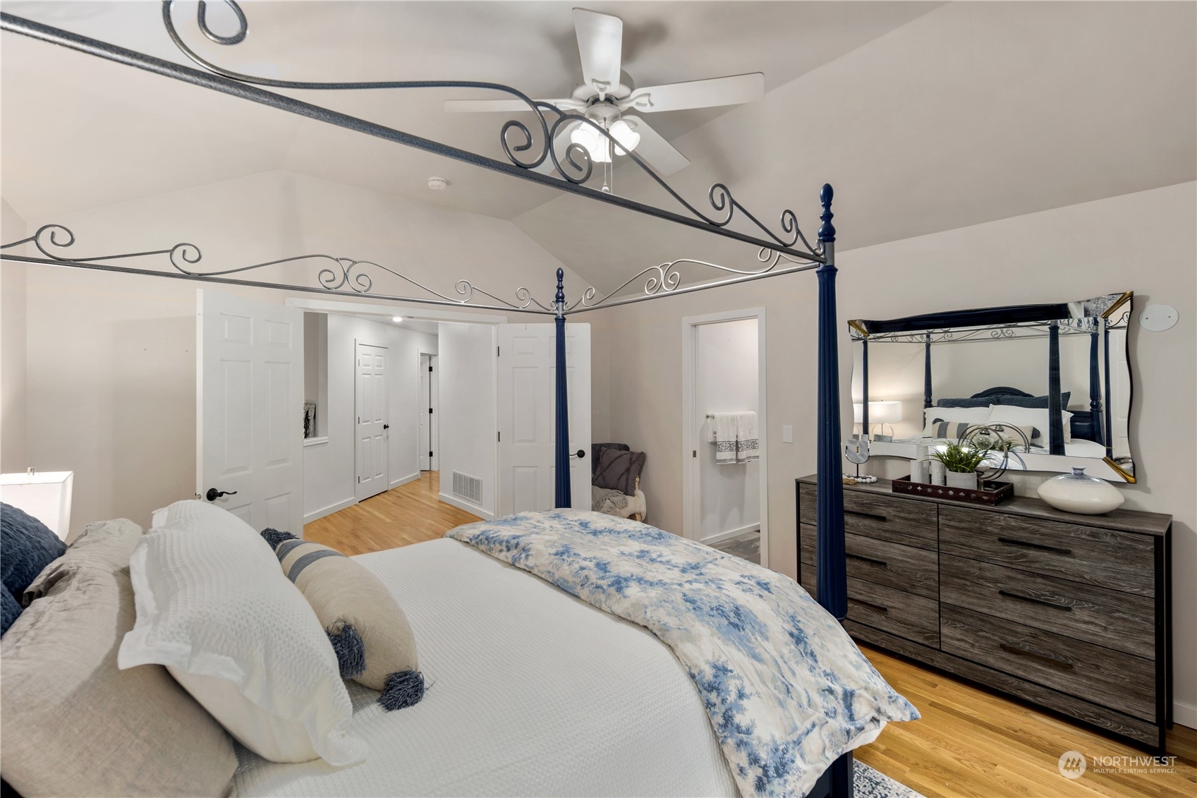 11208 42nd Avenue SE