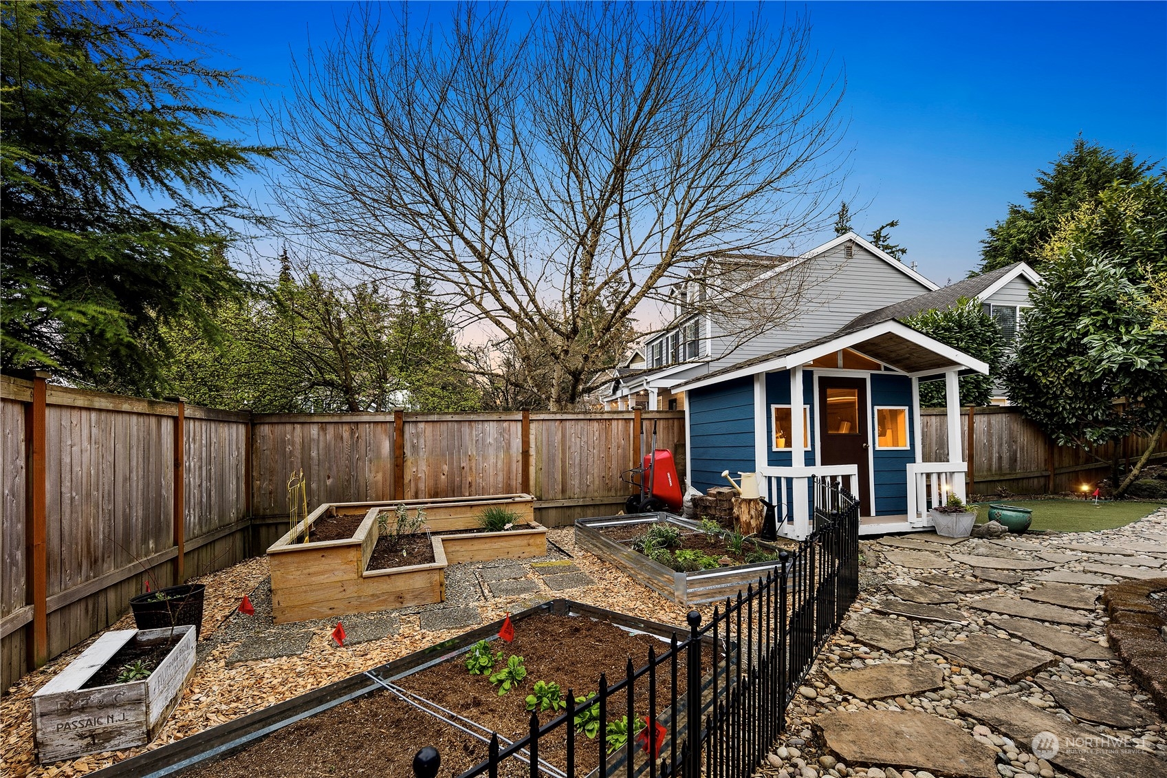 11208 42nd Avenue SE