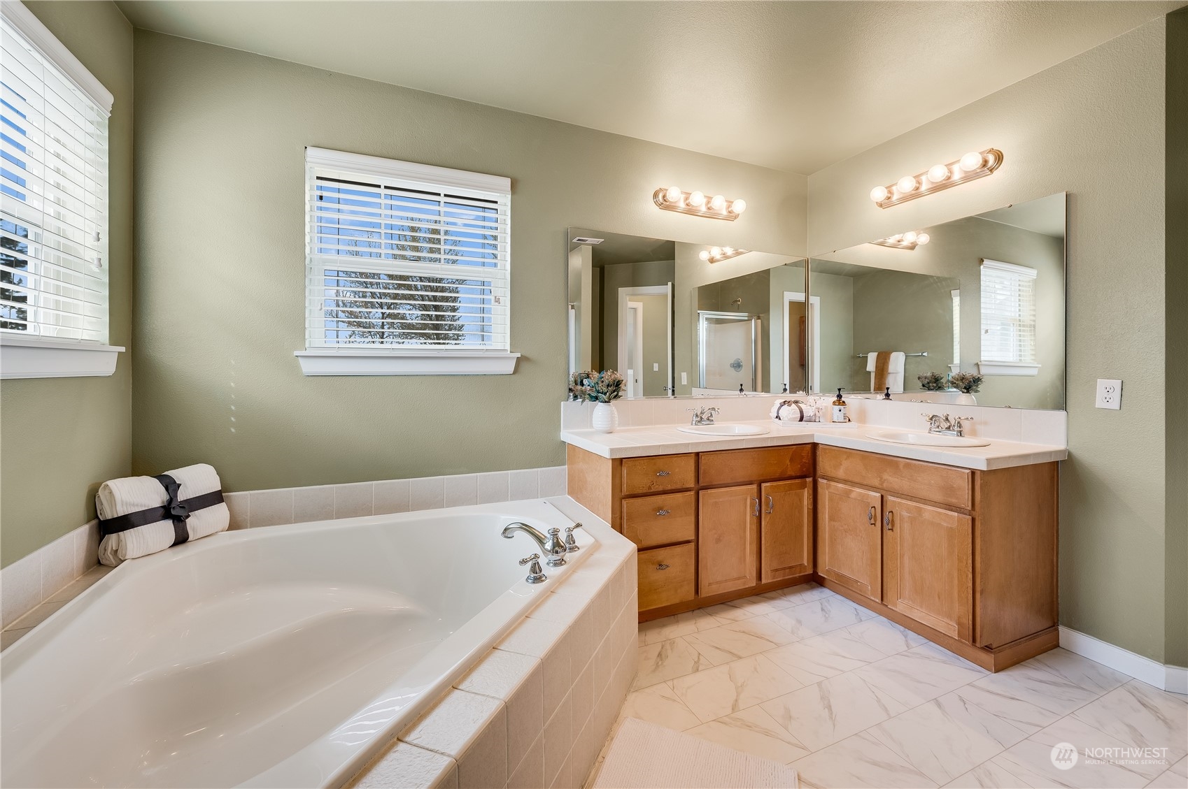 308 50th Street SE Unit: 84