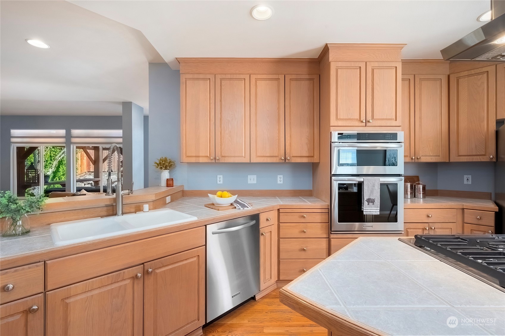 18717 33rd Avenue SE