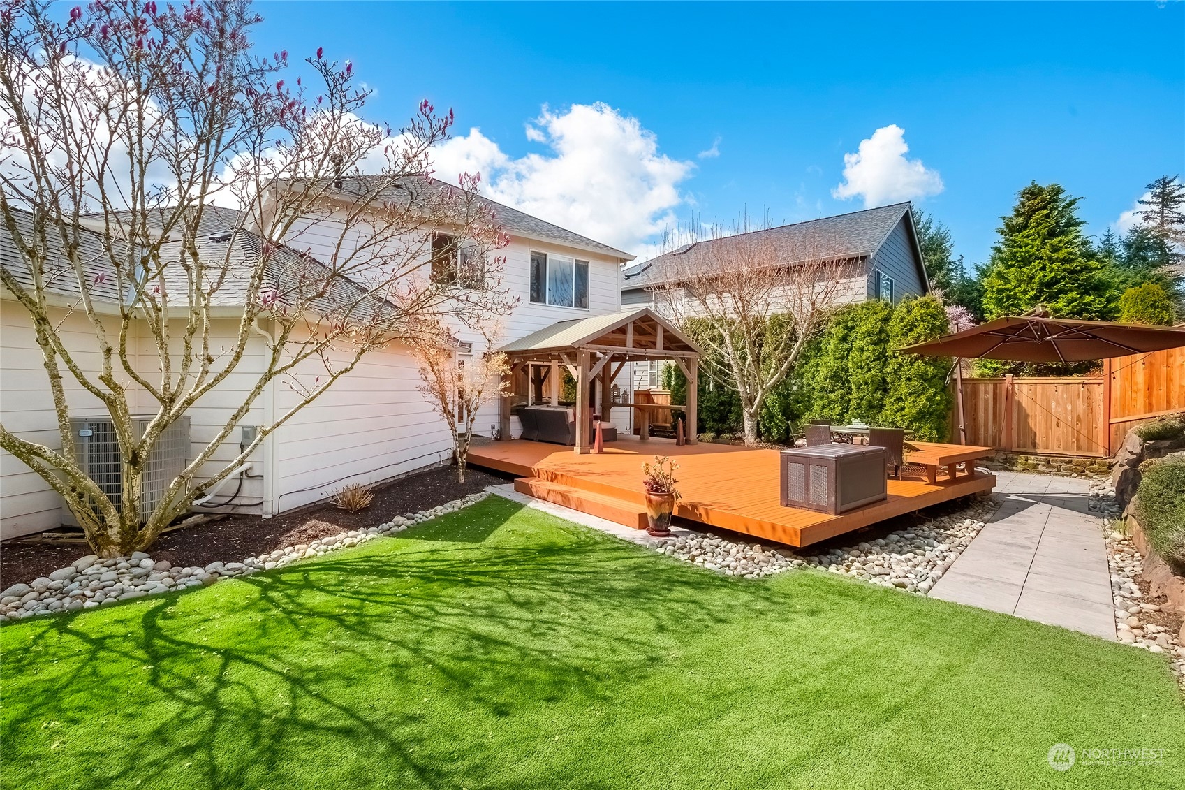 18717 33rd Avenue SE