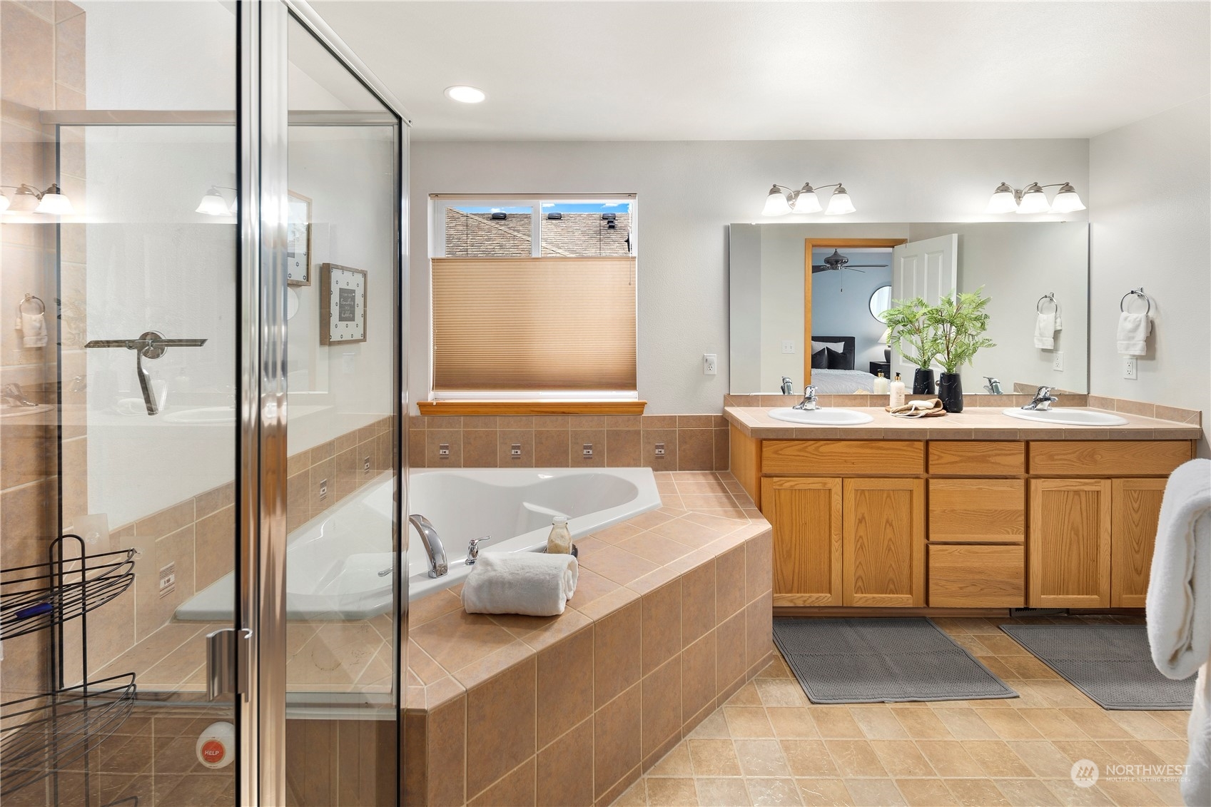 15531 Admiralty Way #2B