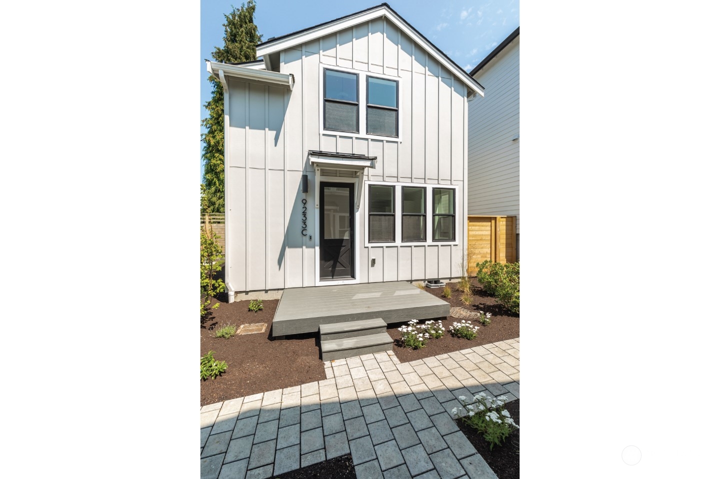 9233 C 3rd Avenue NW