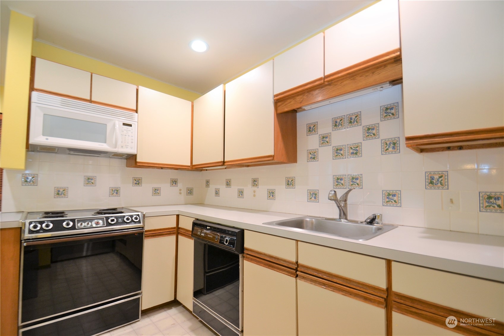 57 Etruria Street Unit: 101