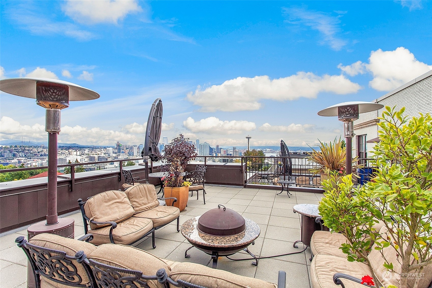 201 Galer Street Unit: 304