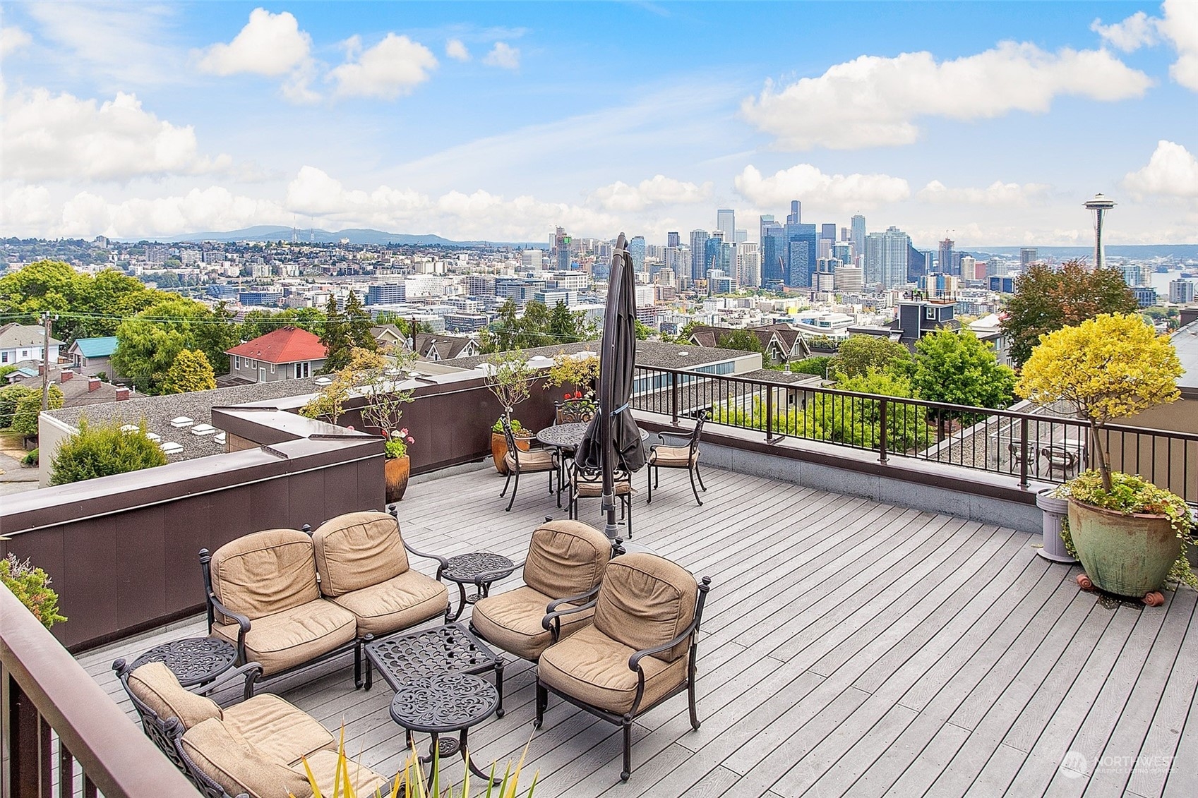 201 Galer Street Unit: 304