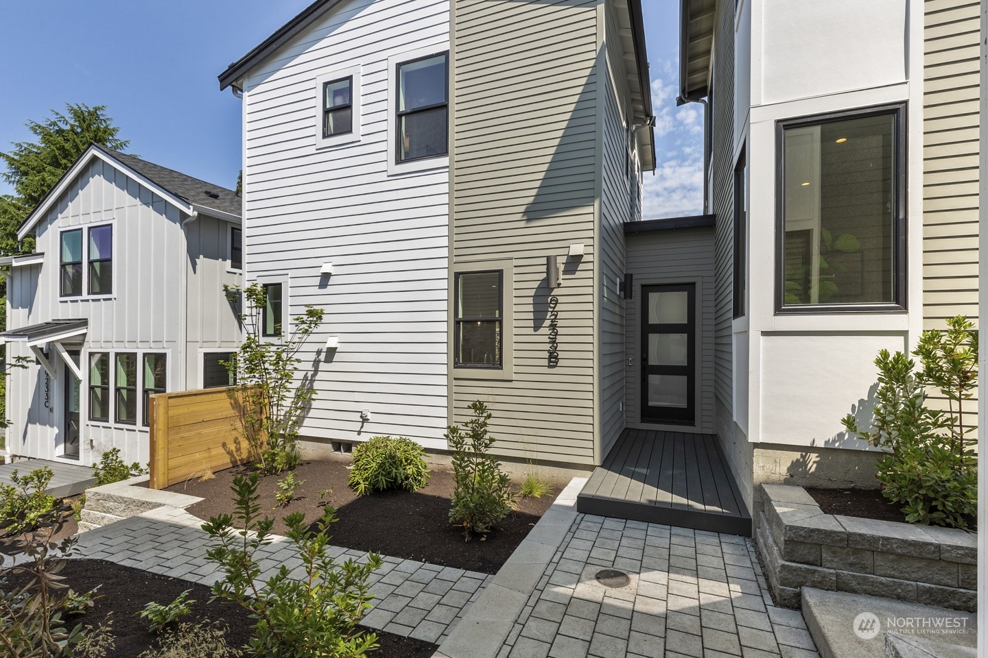 9233 B 3rd Avenue NW