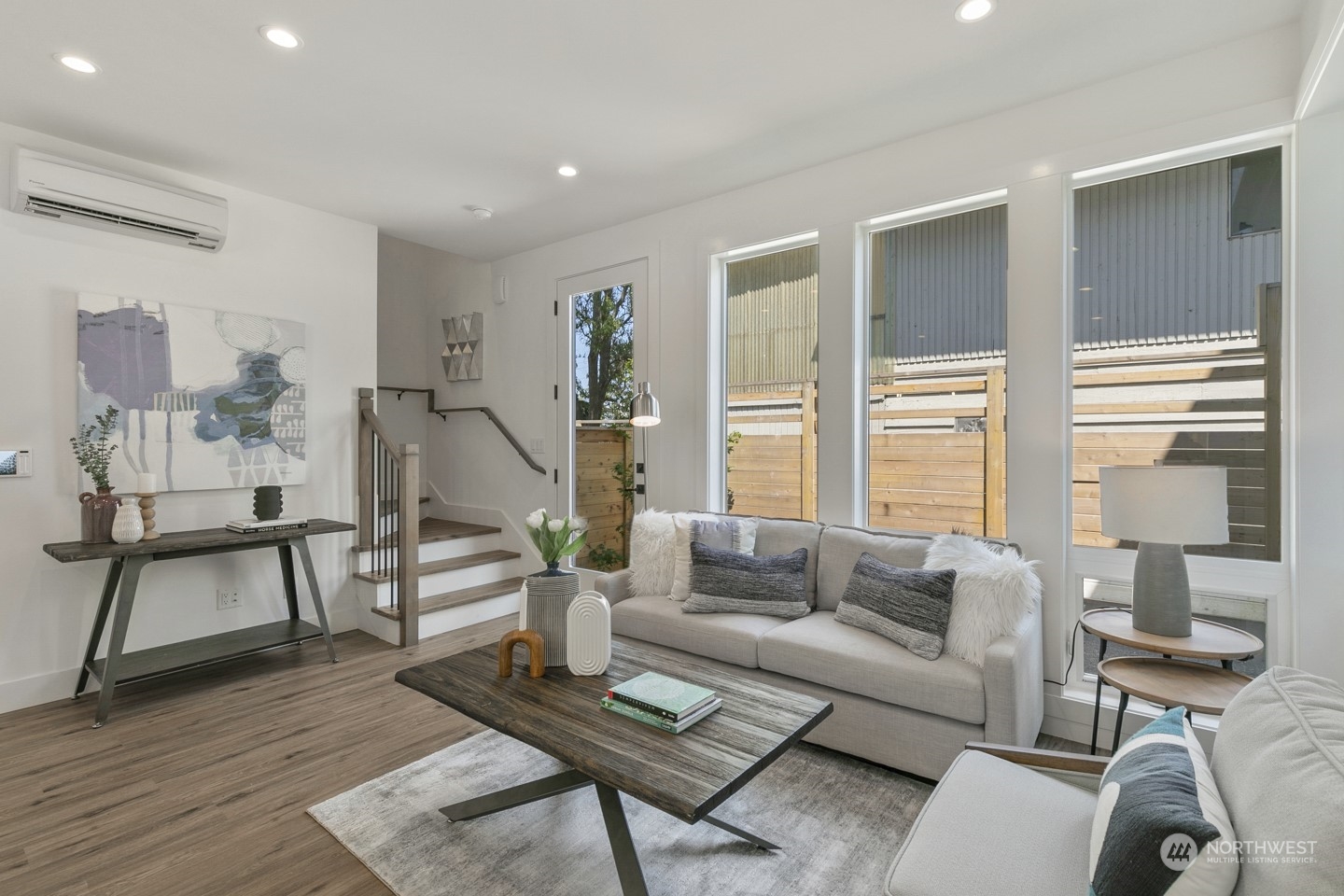 9233 B 3rd Avenue NW