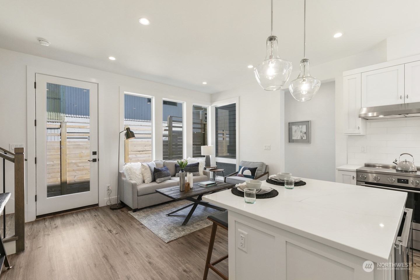 9233 B 3rd Avenue NW