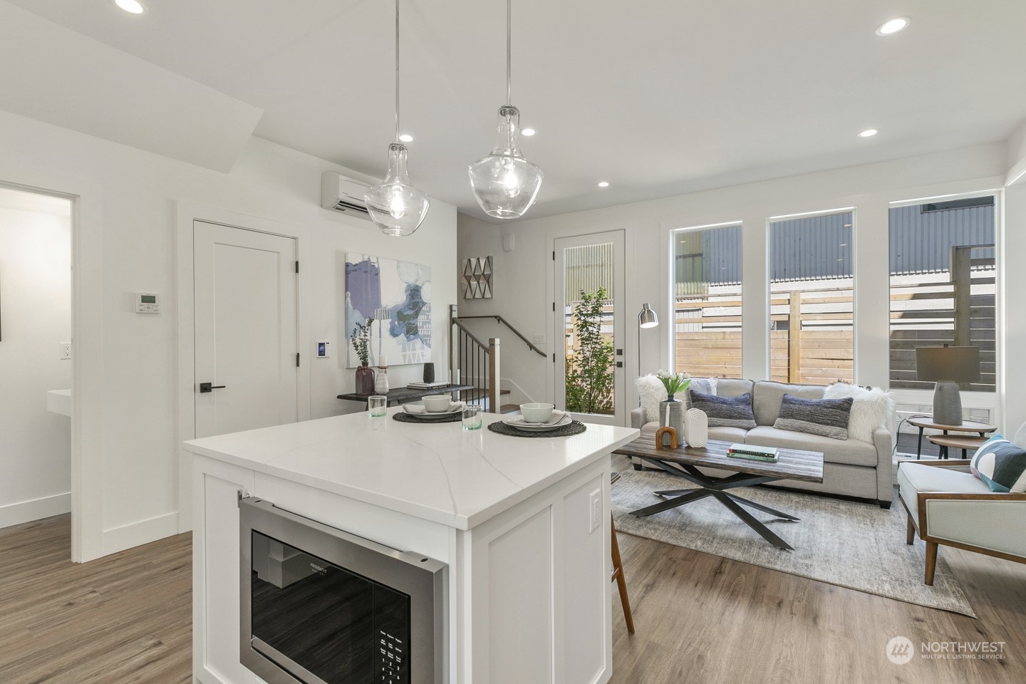 9233 B 3rd Avenue NW