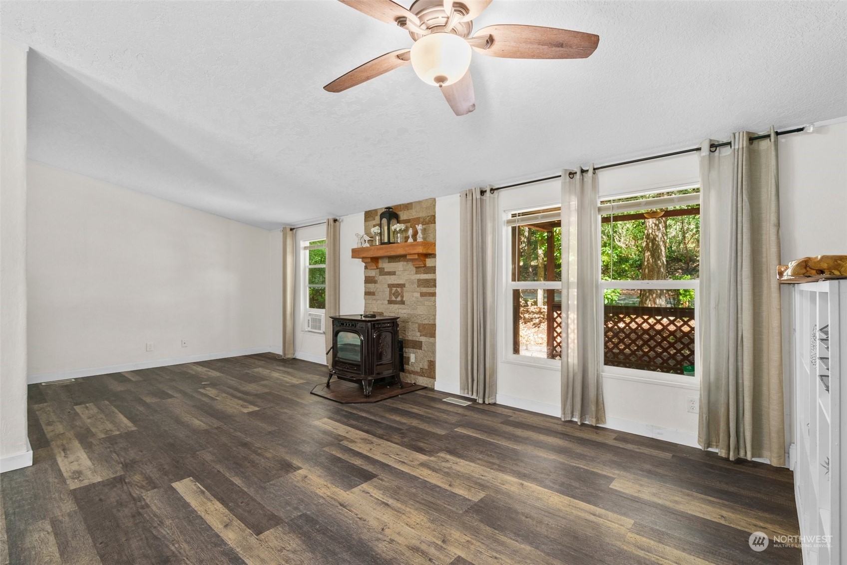 21927 183rd Court SE