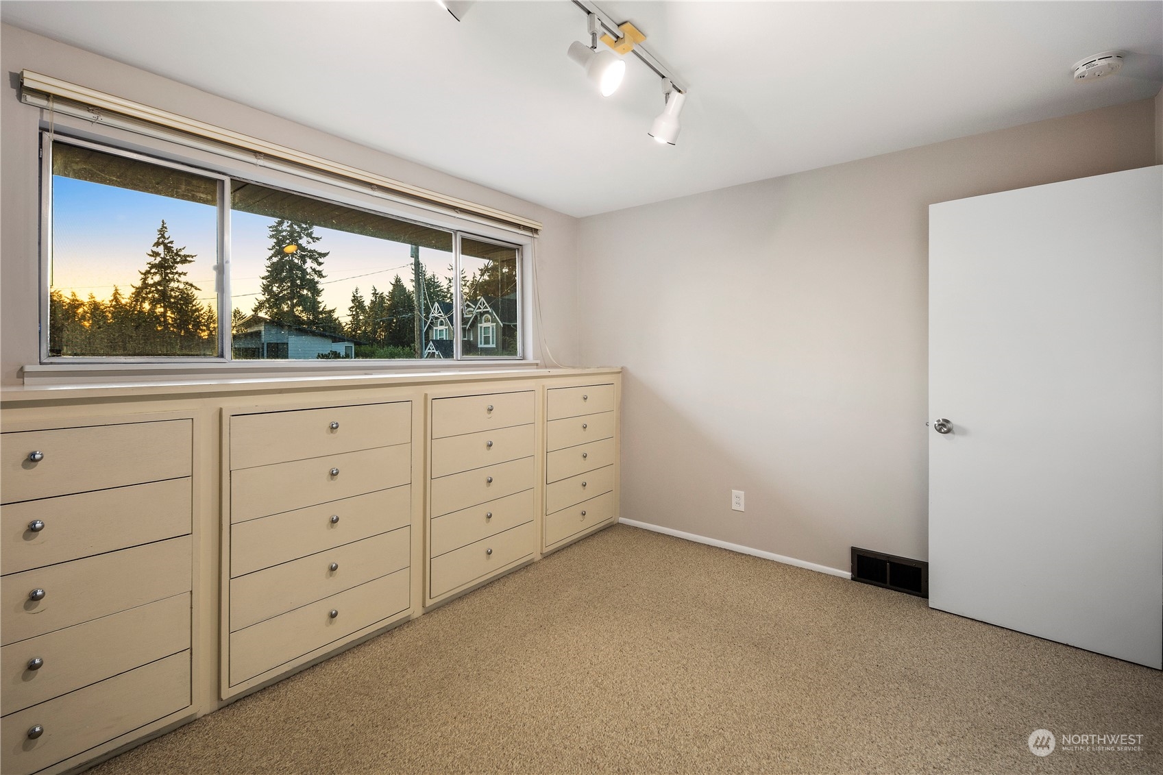 1653 105th Avenue SE