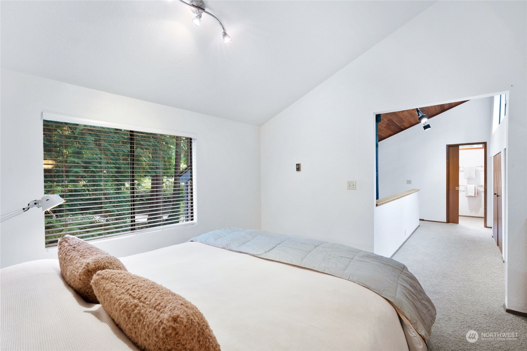 16724 SE Newport Way