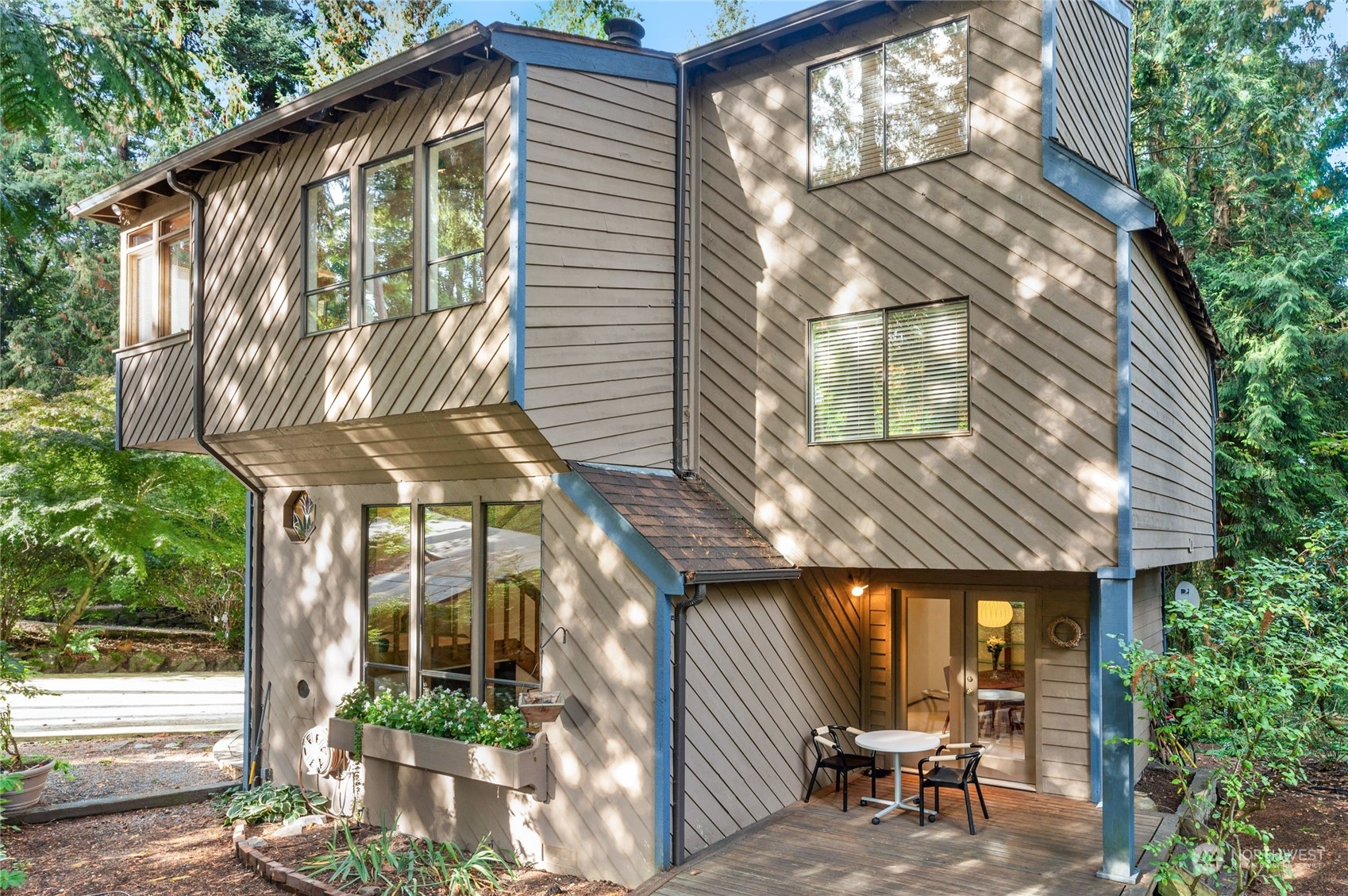 16724 SE Newport Way