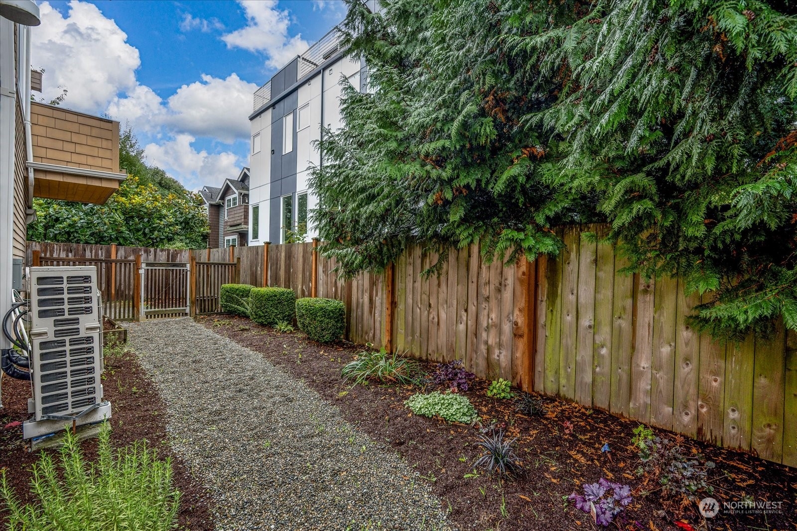 611 N 46th St Street Unit: D