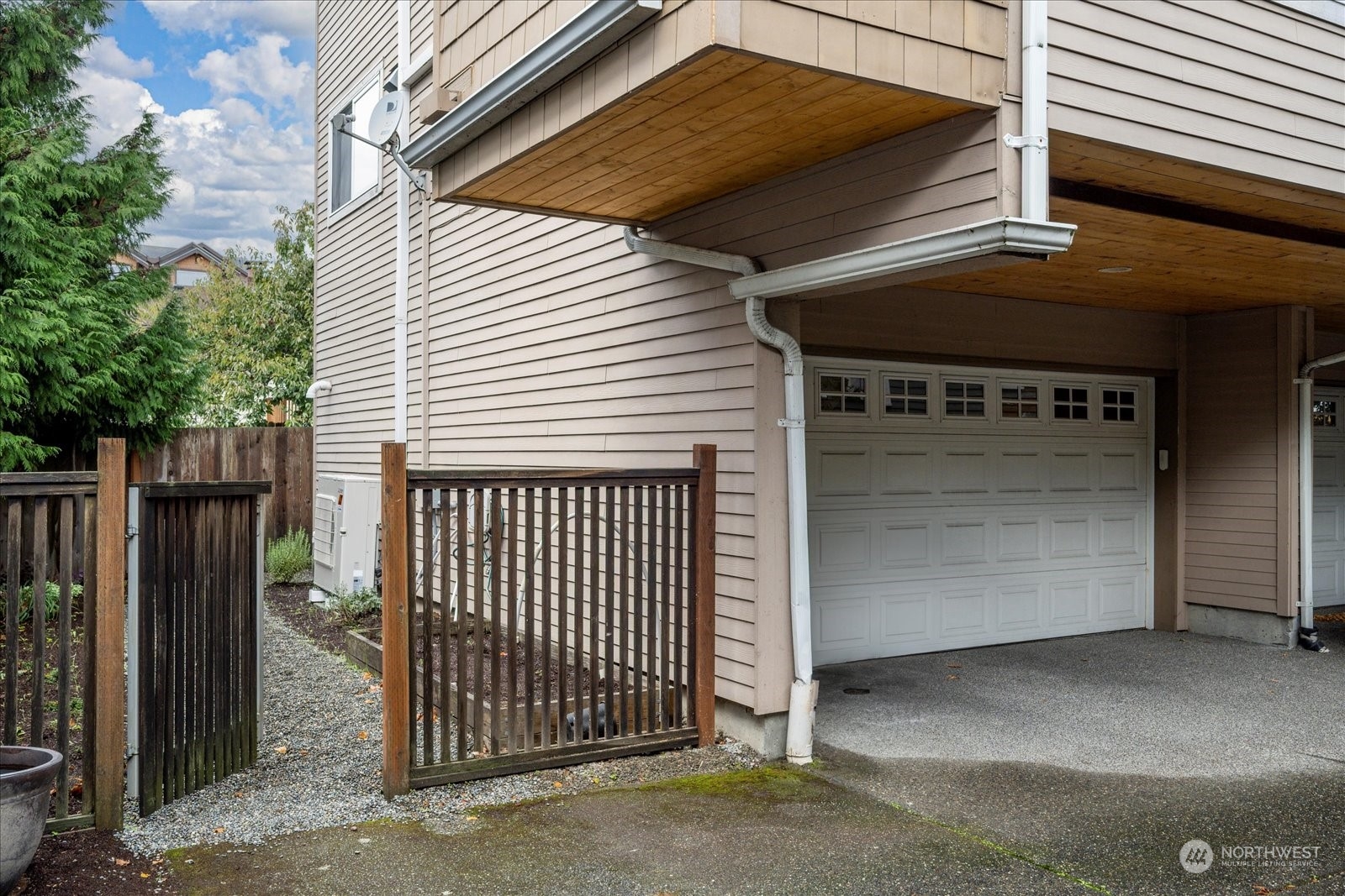 611 N 46th St Street Unit: D