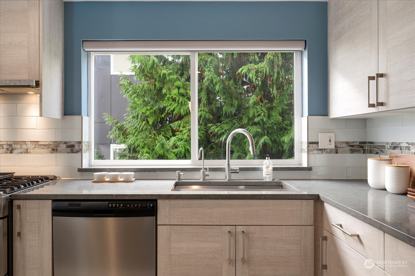 611 N 46th St Street Unit: D