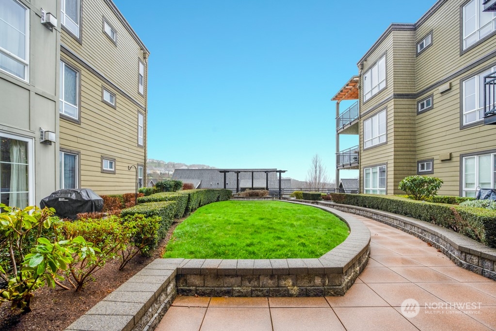 1840 25th Avenue NE #209