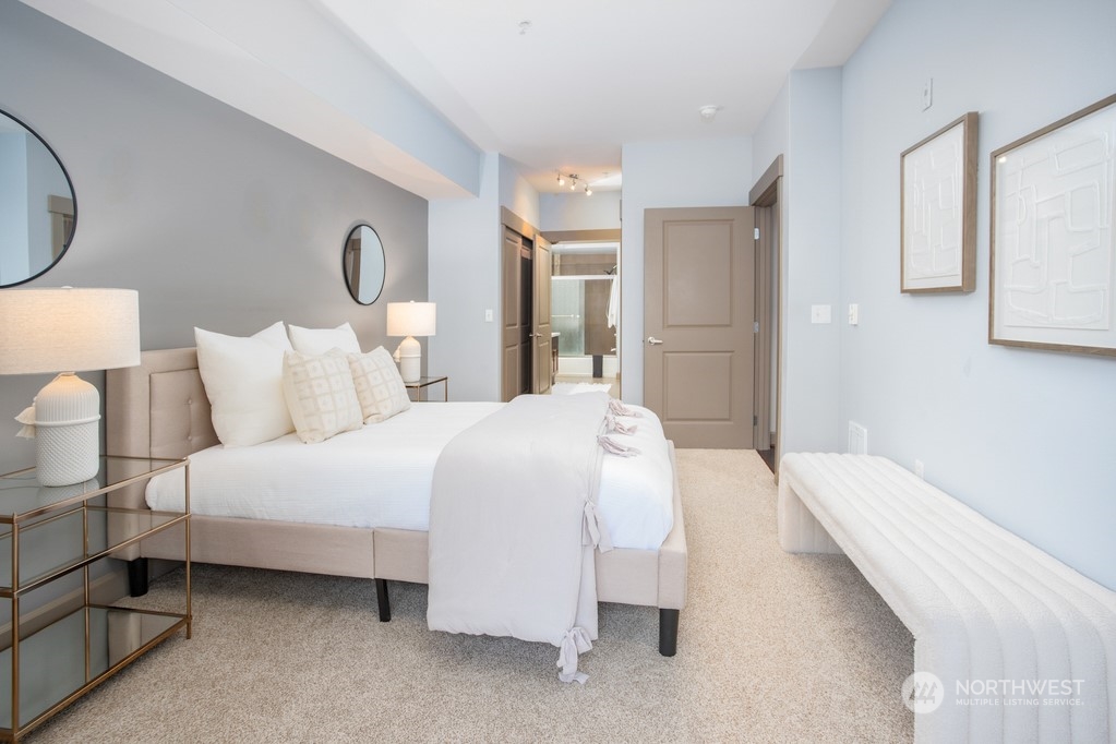 1840 25th Avenue NE #209